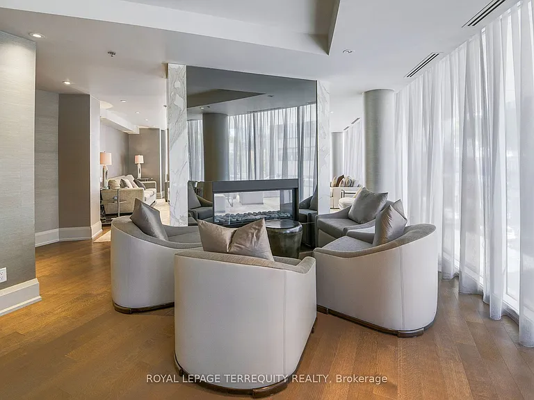 88 Davenport Rd #1704 — Photo 38