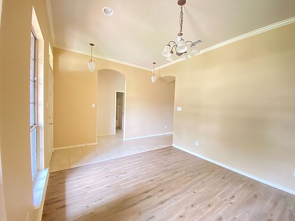 4th image of 602 Cliffmere Dr