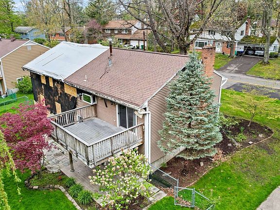4th image of 2640 Lynnhurst Dr
