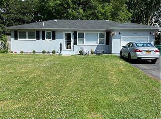 110 Sunnyside Dr, Rochester, NY 14623