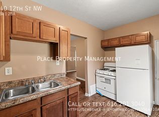 740 12th St NW, Grand Rapids, MI 49504