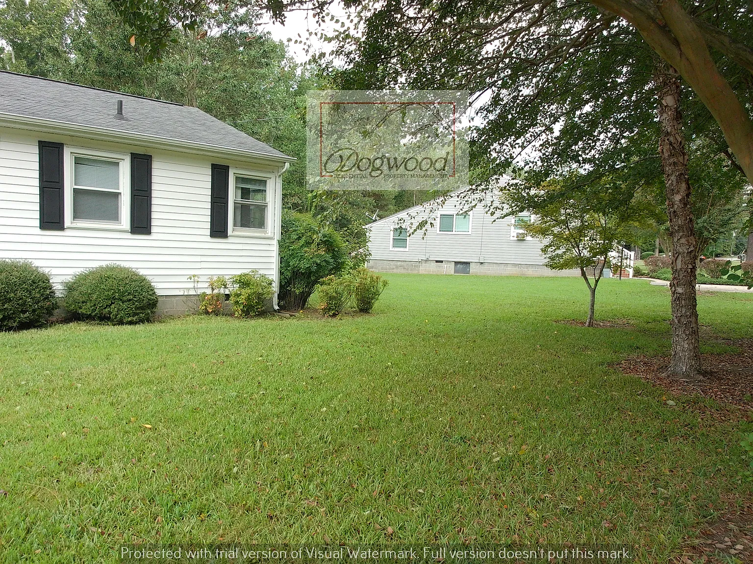3 bed, 1056 sqft, $2,200 — Photo 2