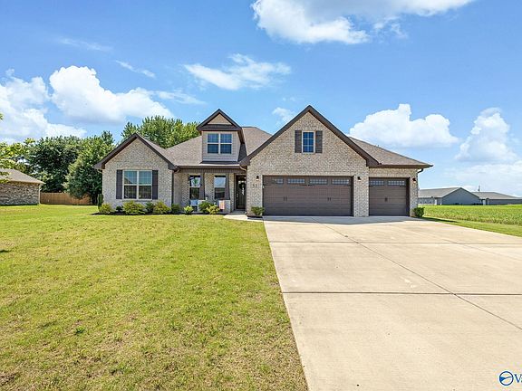 2nd image of 51 Yorkshire Ln