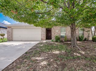 416 Penny Ln, Burleson, TX 76028