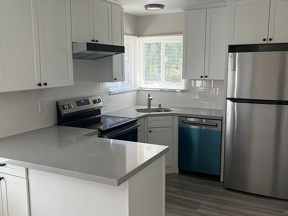 4th image of 5756 Chesbro Ave