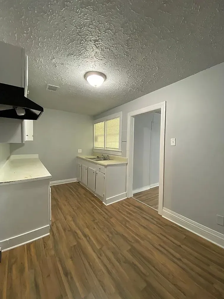 9 Dallas Street - 1 — Photo 3