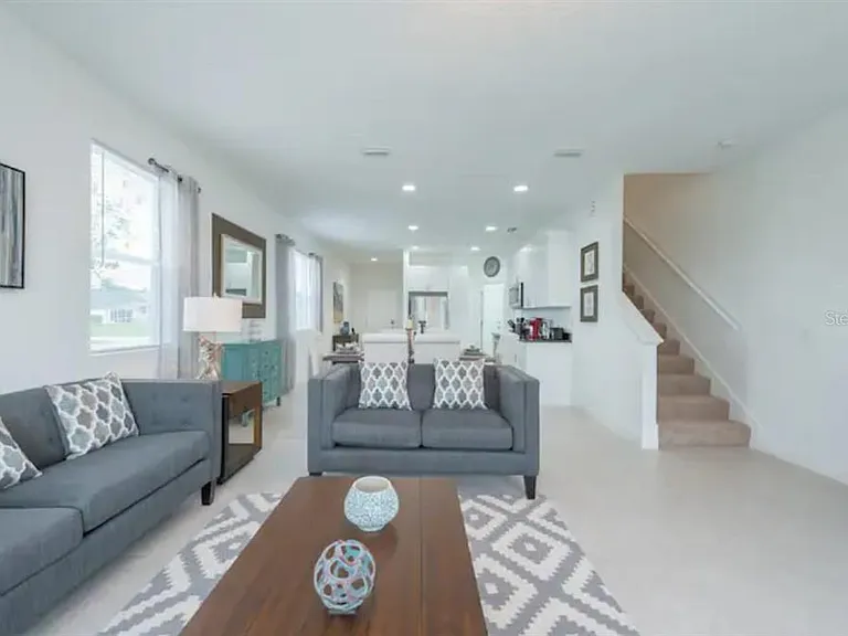 470 Lake Shore Pkwy — Photo 4