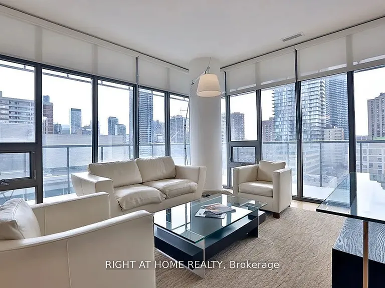33 Charles St E #1005 — Photo 1