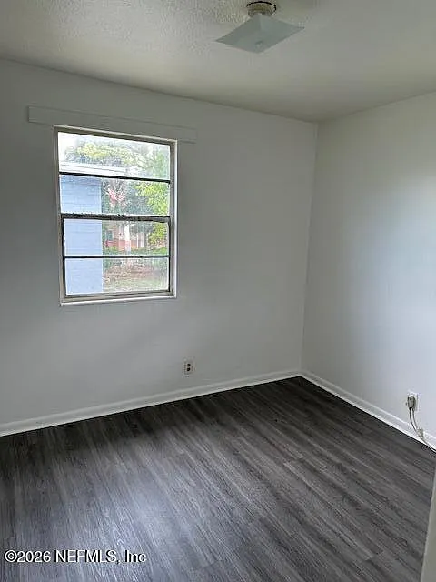 2 bed, 1.0 bath, 694 sqft, $845 — Photo 4