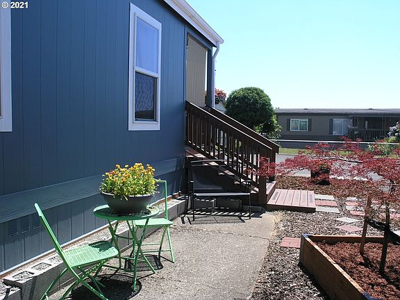 4th image of 300 SW 7th Ave Unit 96