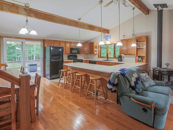 4th image of 502 Curtis Road