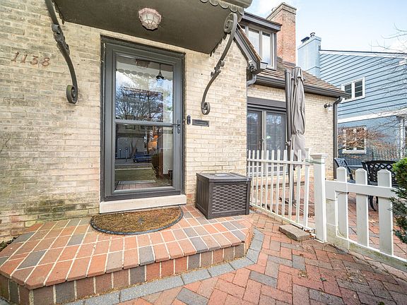 4th image of 1138 Lincoln Ave