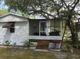 438 Seminole Ave, Palmdale, FL 33944