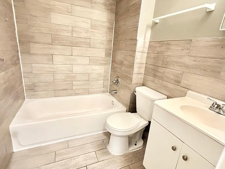 156 Bull Hill Ln #A9 — Photo 2