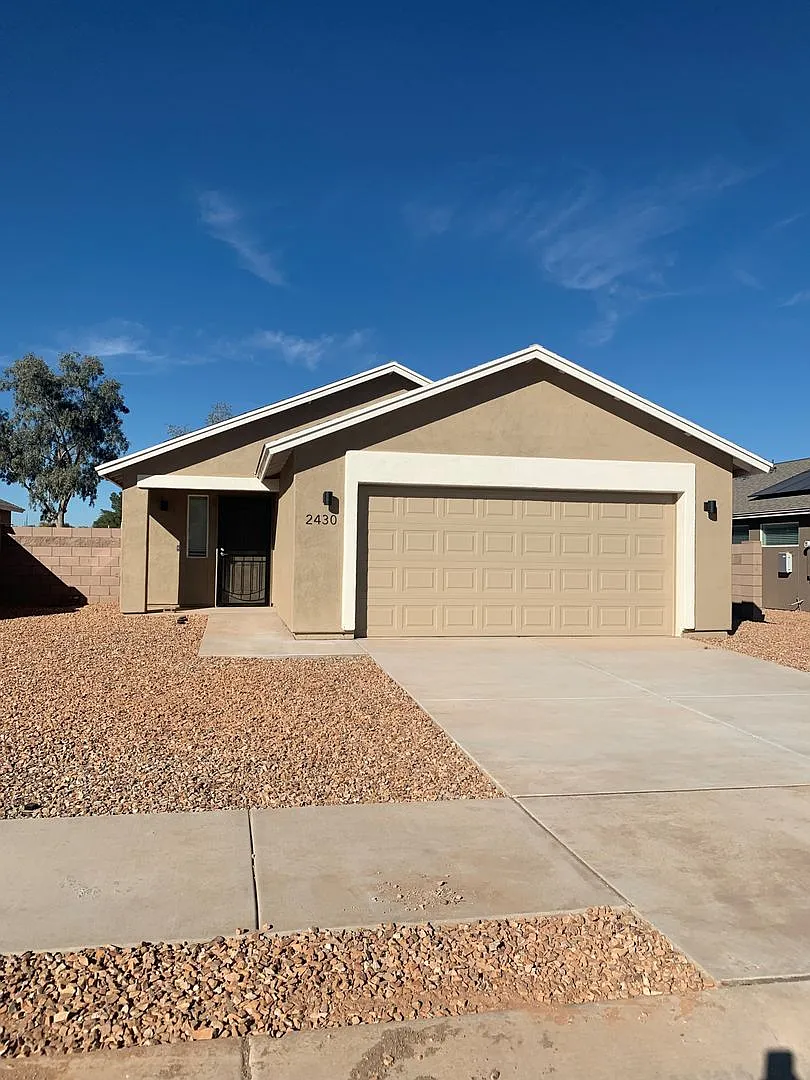 3 Bed/2 Bath Single Family Home New Construction at Pantano Vista! — Photo 1