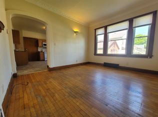 421-425 Washington, Milwaukee, WI 53204