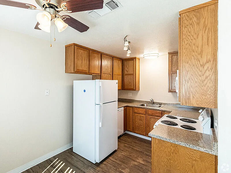 Building Photo - Peachwood Apartments