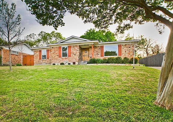 2nd image of 2377 Rockyglen Dr