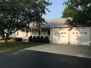 34 Meadow Ln, Prophetstown, IL 61277