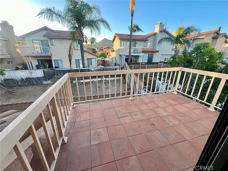 2909 Dorchester Cir — Photo 26