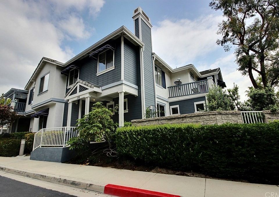 1st image of 106 Breakers Ln