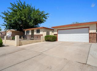 8809 Shone Ave SW, Albuquerque, NM 87121