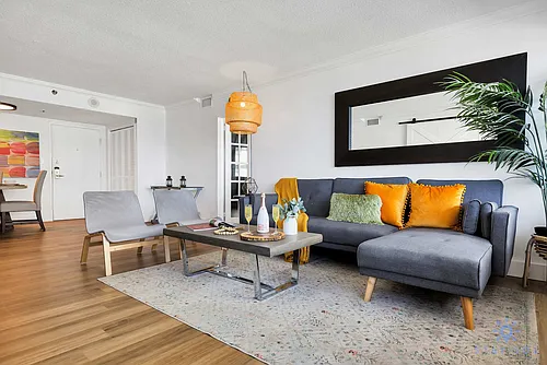 5225 Collins Ave #ID1227482P Photo 1