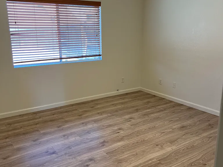 1426 Quail St — Photo 18