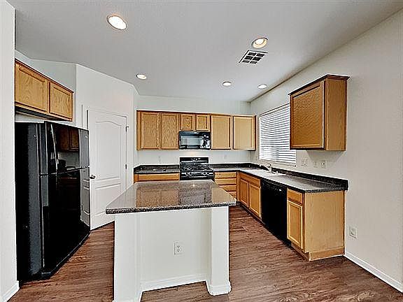 5th image of 654 Velvet Silk St