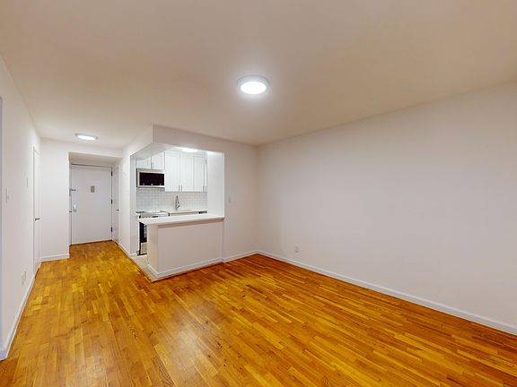 5th image of 1485 1st Ave APT 1C