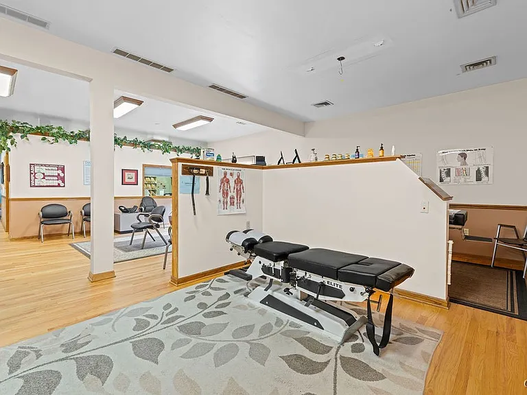 1628 W Genesee St — Photo 10