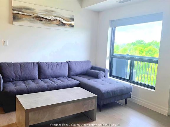 4th image of 3290 Stella Cres #404