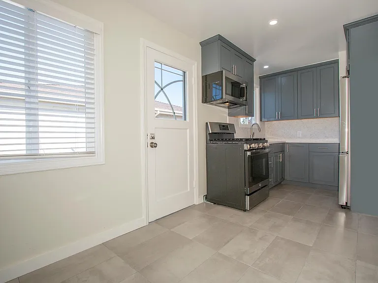 217 Paramount Dr #3 — Photo 5