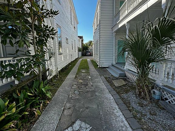 3rd image of 259 Coming St APT A