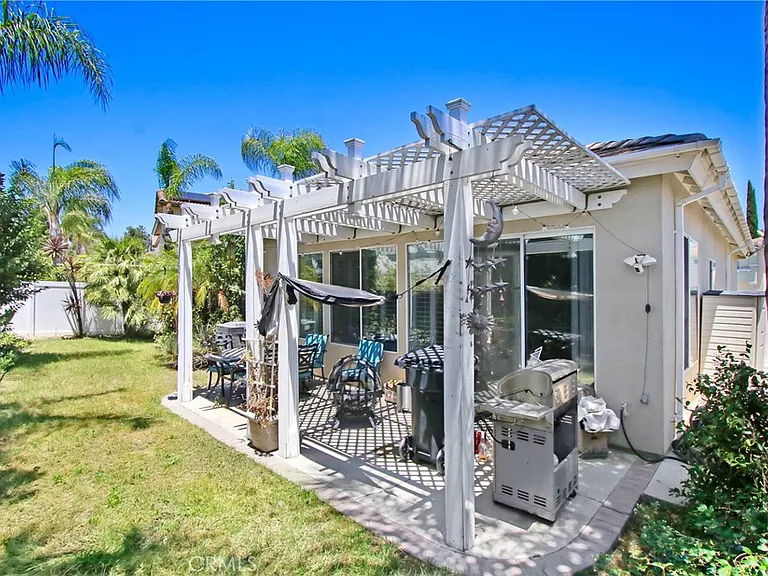 43183 Bassano Dr — Photo 15