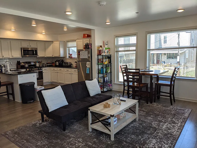 4539 Mitchell Street — Photo 17