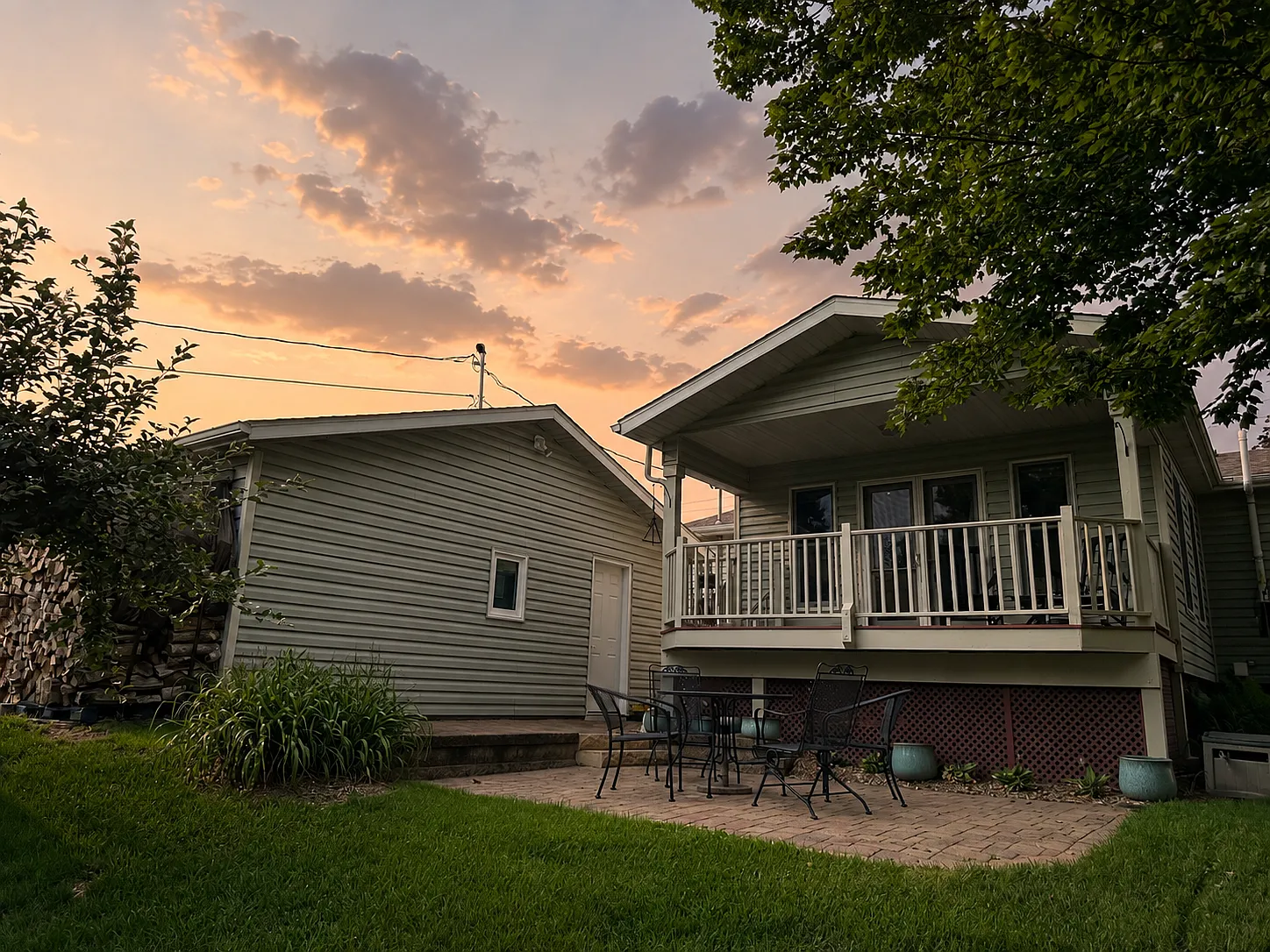 3 bed, 2048 sqft, $2,250 — Photo 3