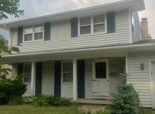 2310 Hampshire Cir, Lansing, MI 48911