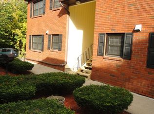 77 11th St APT F, Troy, NY 12180