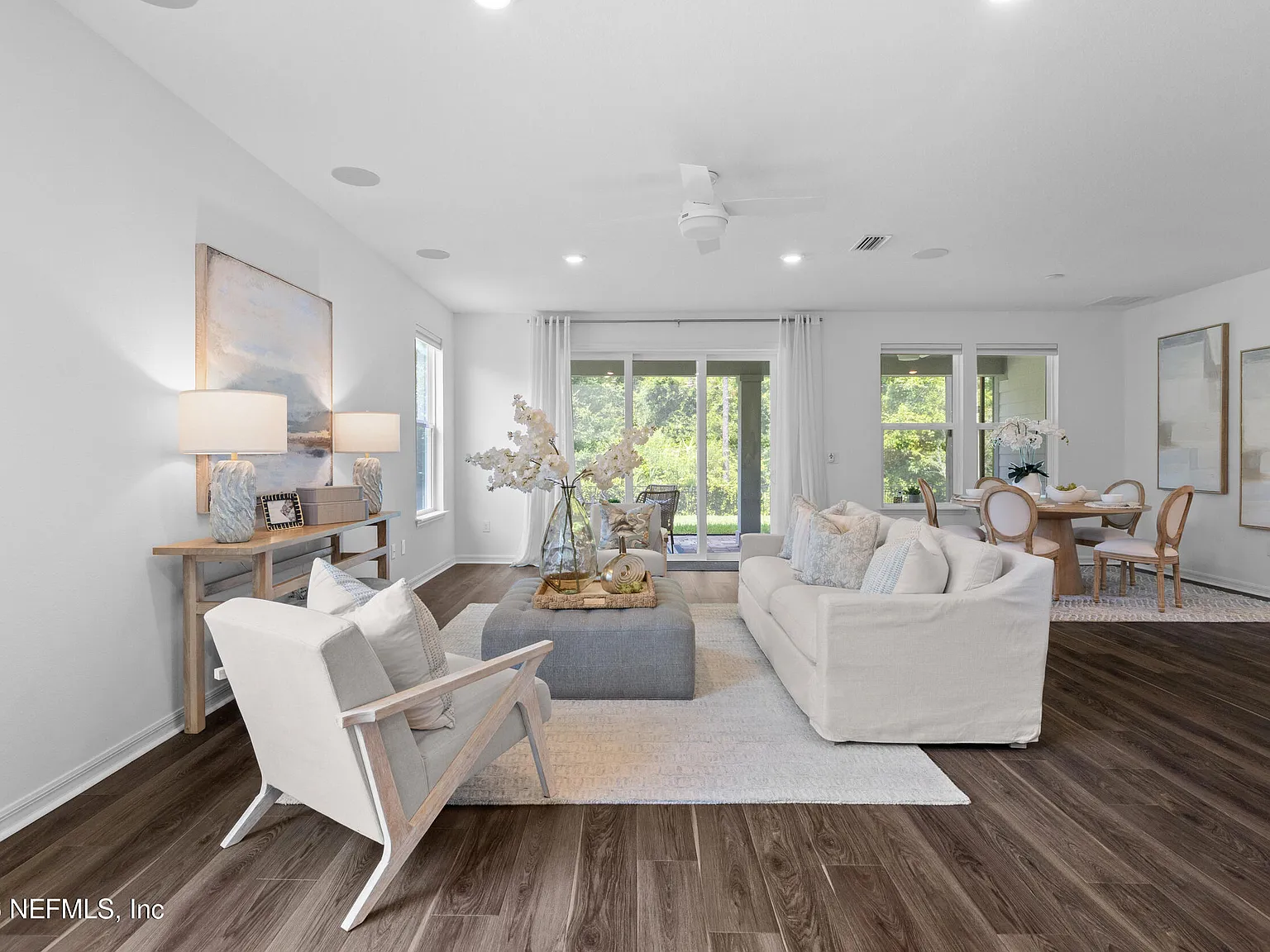 3 bed, 3.0 bath, 2110 sqft, $4,500 — Photo 2