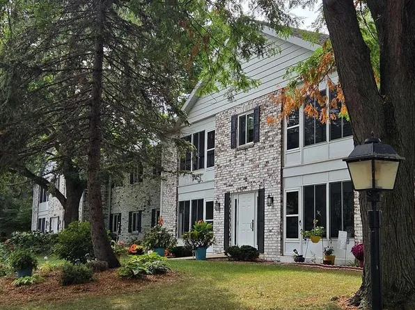 1514 Golf View Road #E, Madison, WI 53704