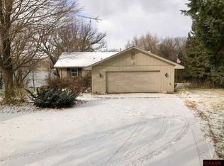 28204 Ridge Rd, Cleveland, MN 56017