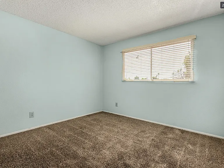 4403 S Terrace Rd — Photo 28