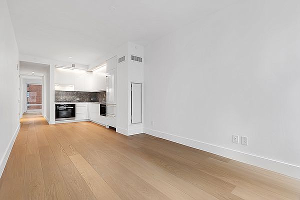1st image of 15 W 61st St #9C