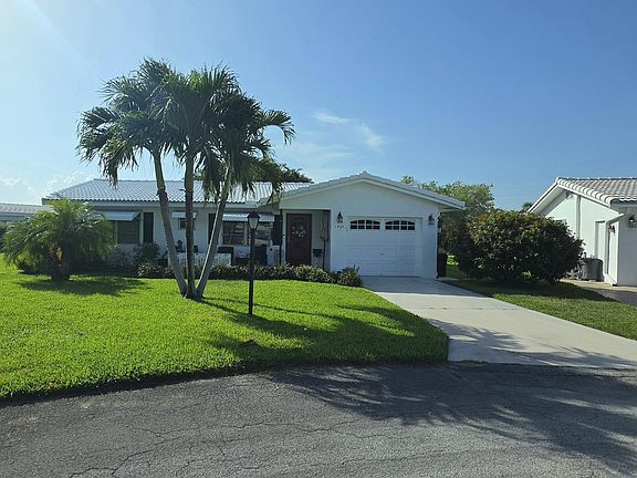 3rd image of 1707 SW 19TH Court