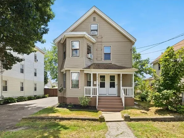 214-216 Morris Ave, Pawtucket, RI 02860
