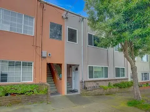 48 Garibaldi St #1 Photo 1 48 Garibaldi St #1 Photo 1