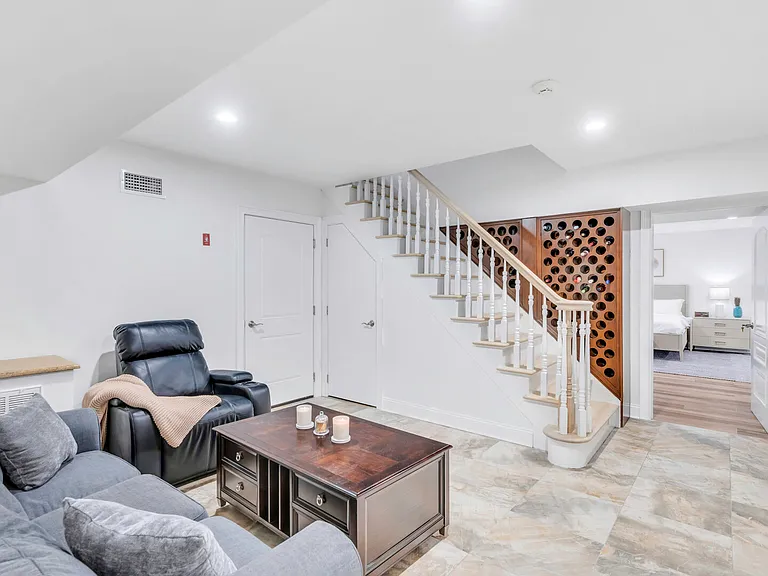 51 Cliff Rd — Photo 15