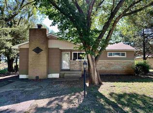 812 SE Pioneer Rd, El Dorado, KS 67042