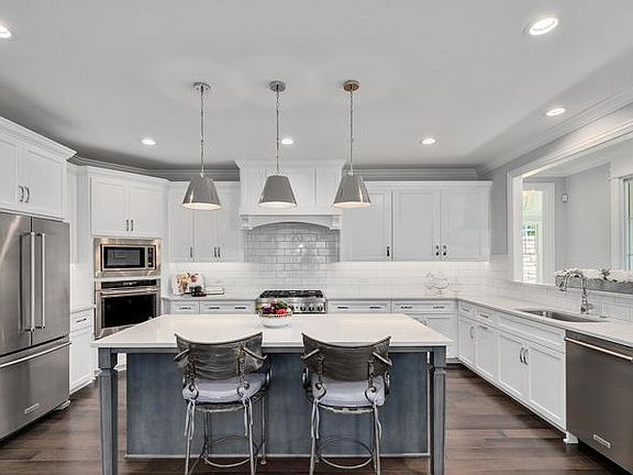 4th image of 5733 Brookbank Ave Lot 1